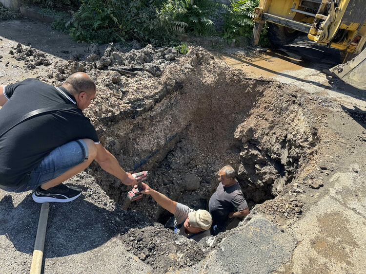 Две големи аварии оставиха голяма част от Хасково без вода