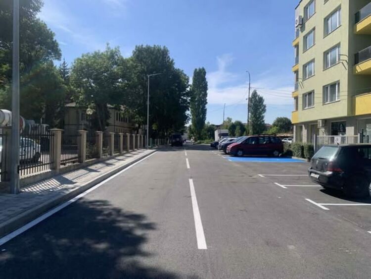 Ремонтът на ул."Созопол" в кв. "Изток" е на финална права