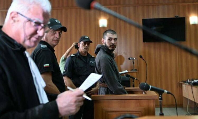 Бащата на задържания за убийството в Първомай: Мястото на сина ми не е в ареста