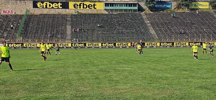 Футболните емоции текат в Смолян: Детският турнир „Смолян Къп“ – Част III е в разгара си!