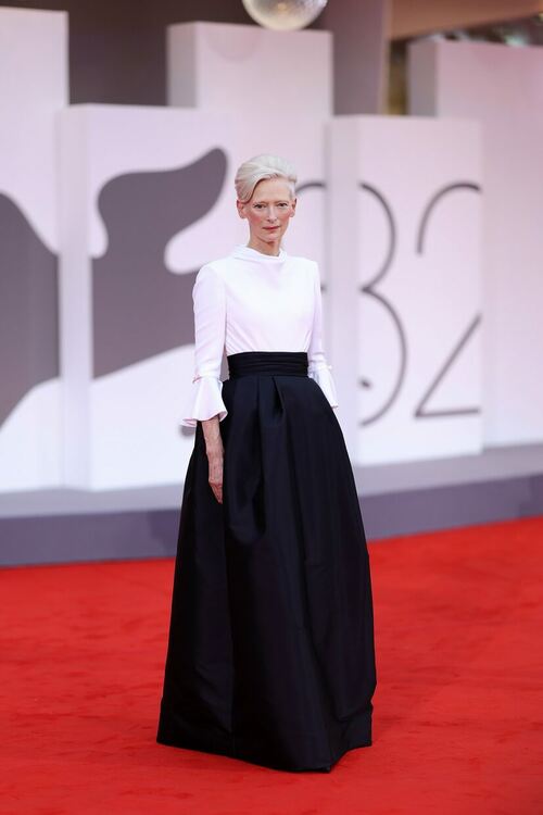 Фестивалът във Венеция започна с парад на звезди и висша мода