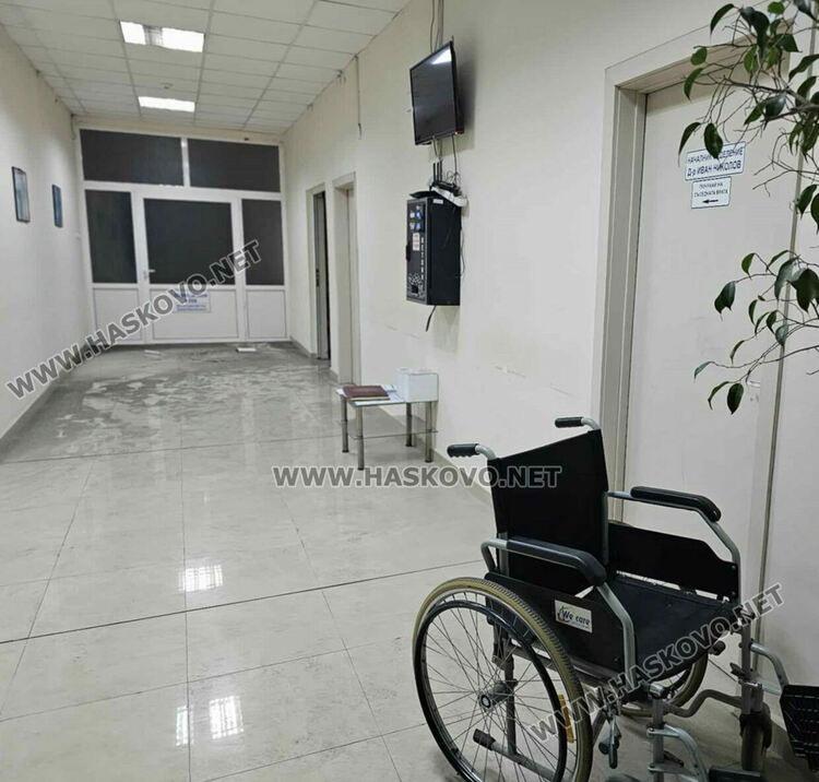 Климатик предизвика пожар в МБАЛ-Хасково, евакуираха пациенти