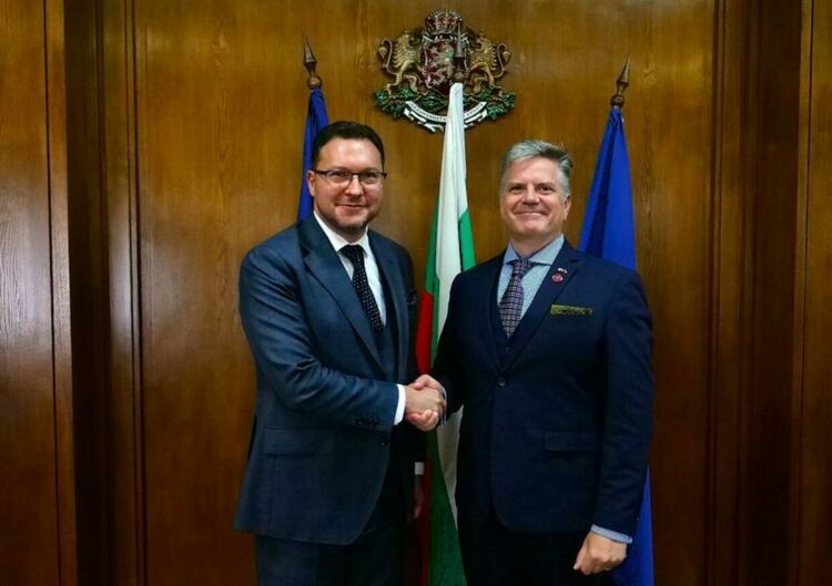 Създават специализирана оперативна група за борба с прането на пари