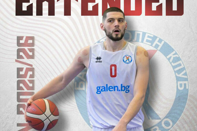 Георги Бързаков ще носи екипа на „Хасково“ и през новия сезон