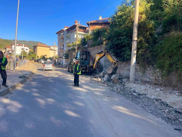 Стартира основният ремонт на улица „Александър Стамболийски“ в Неделино