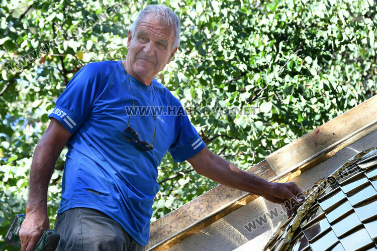 Ремонтират параклиса в двора на хасковската болница