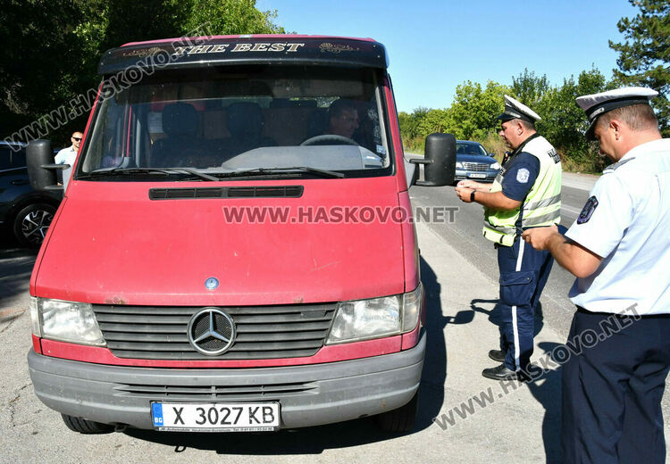 МВР и БАБХ с проверки за незаконен превоз на животни в Хасковско