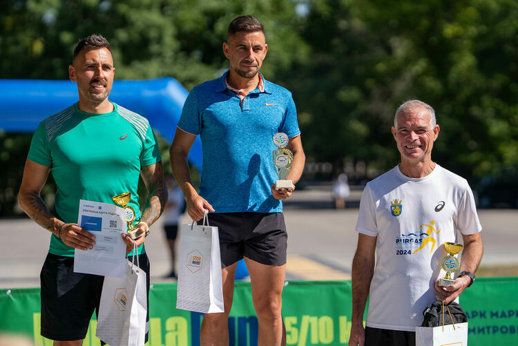 161 участници от страната и чужбина се включиха във второто издание на състезанието по бягане МарицаRUN в Димитровград 