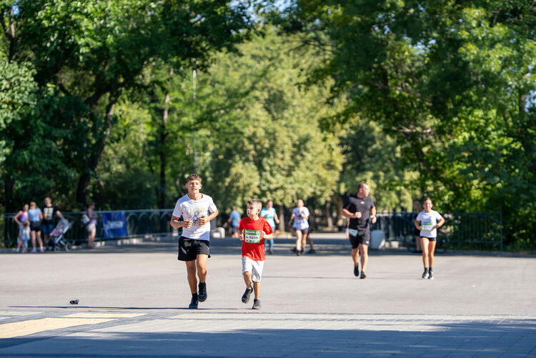 161 участници от страната и чужбина се включиха във второто издание на състезанието по бягане МарицаRUN в Димитровград 