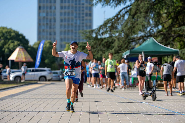 161 участници от страната и чужбина се включиха във второто издание на състезанието по бягане МарицаRUN в Димитровград 