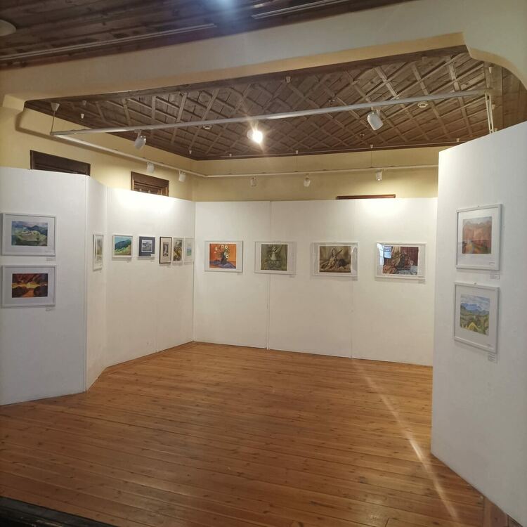 Ученици от Художествено училище откриха изложба в Стария град на Ксанти