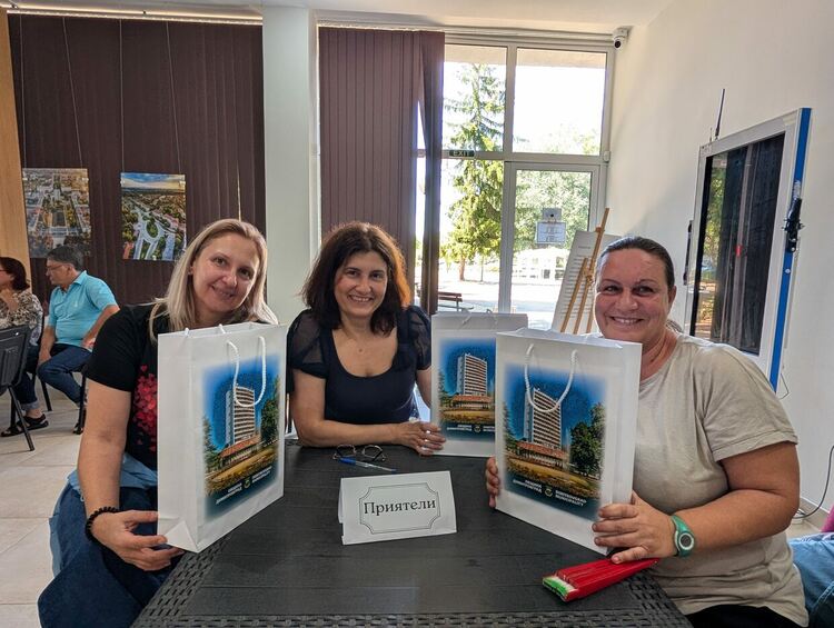 Завидни познания показаха победителите от първия по рода си куиз "Познавате ли Димитровград?"