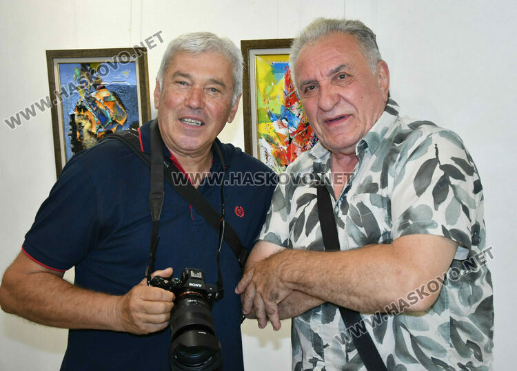 Откриха изложбата с творби от Националния пленер по живопис „Хасково – цветна палитра“