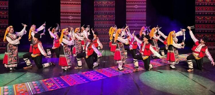 Хасково празнува 140 г. от Съединението на България с тържествена церемония и грандиозен концерт на ансамбъл „Чинари“ 