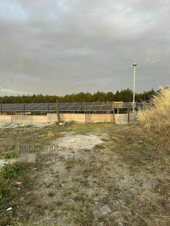 Затапиха входа на мюсюлманското гробище при Сипей, не се полагат грижи за него