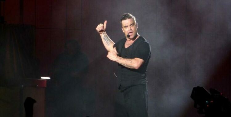 Robbie Williams и тежката битка с теглото - как отслабна 12кг и какво последва