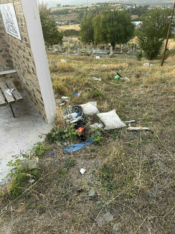 Затапиха входа на мюсюлманското гробище при Сипей, не се полагат грижи за него