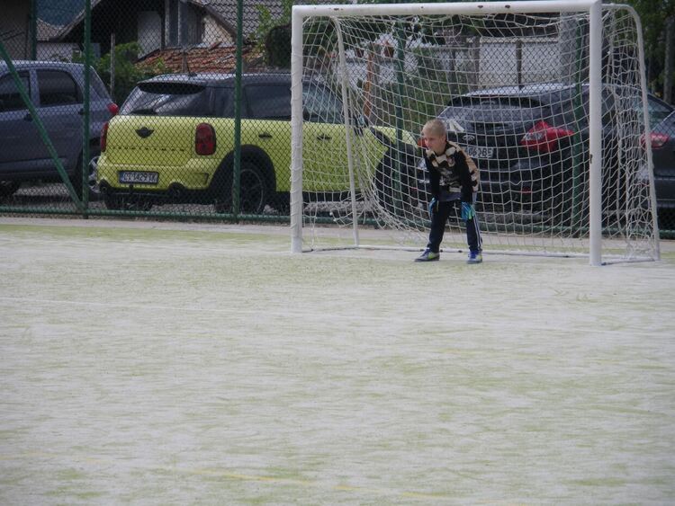 В Старцево започва ремонт на футболното игрище към училището