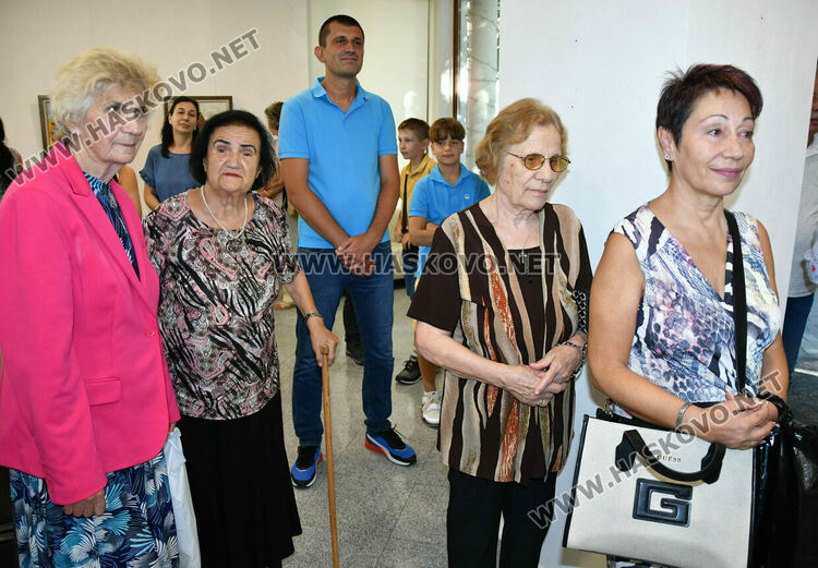 Откриха изложбата с творби от Националния пленер по живопис „Хасково – цветна палитра“