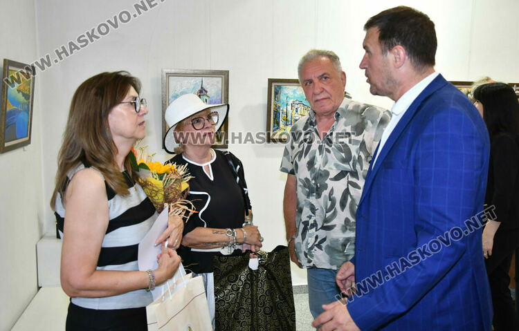 Откриха изложбата с творби от Националния пленер по живопис „Хасково – цветна палитра“
