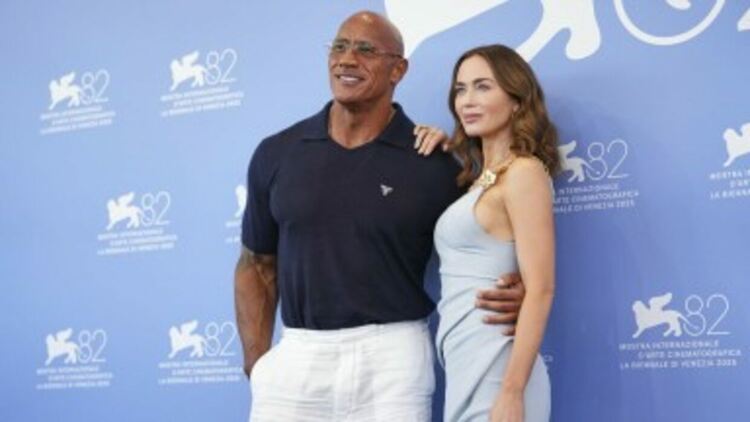 Скалата може да бъде номиниран за „Оскар“ за новия си филм „Смазващата машина“