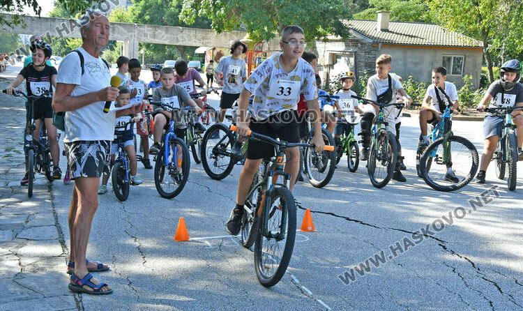 Хасковски деца показаха майстроски умения по колоездене на „Кенана“