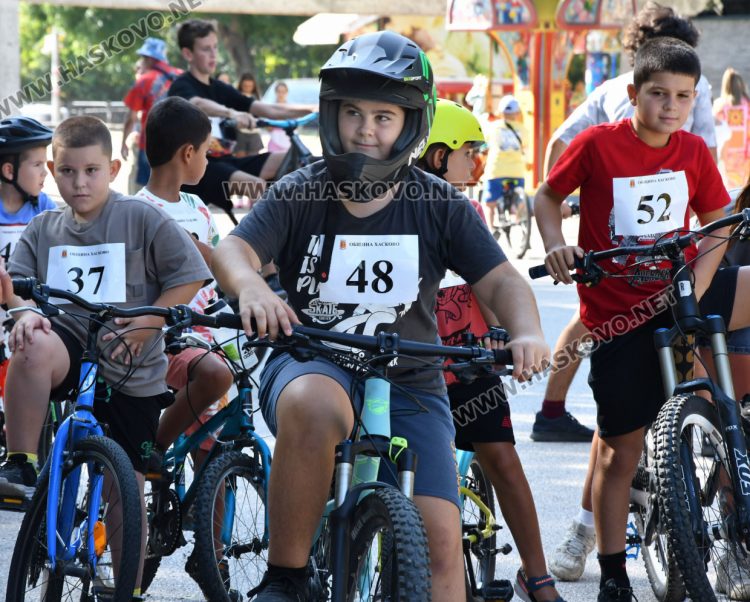 Хасковски деца показаха майстроски умения по колоездене на „Кенана“