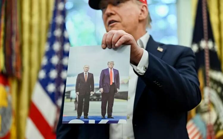 Тръмп наскоро показа снимка от посрещането на Путин в Аляска.