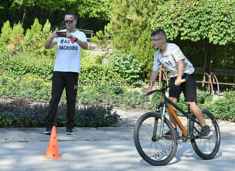 Хасковски деца показаха майстроски умения по колоездене на „Кенана“