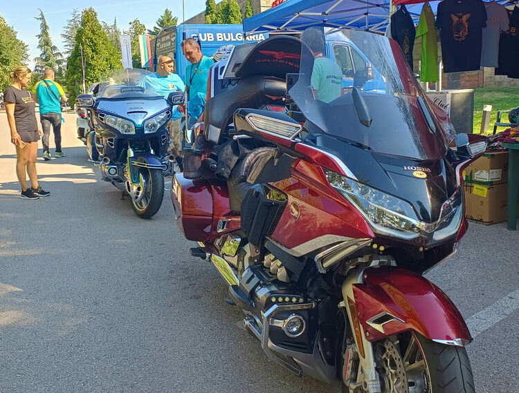 Пътешественици с мотори от цяла Европа избраха Хасково за годишна среща 