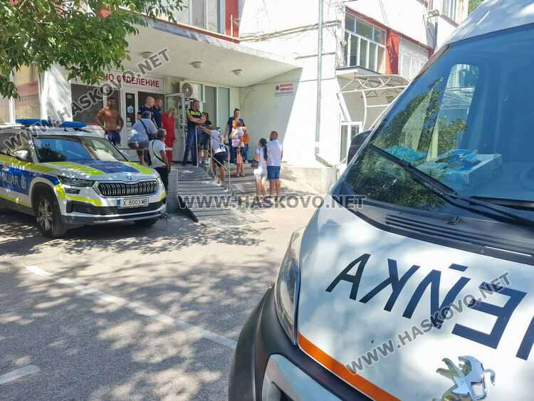 Двама са с опасност за живота след катастрофата край Константиново, водачът на „Опела“ е без книжка