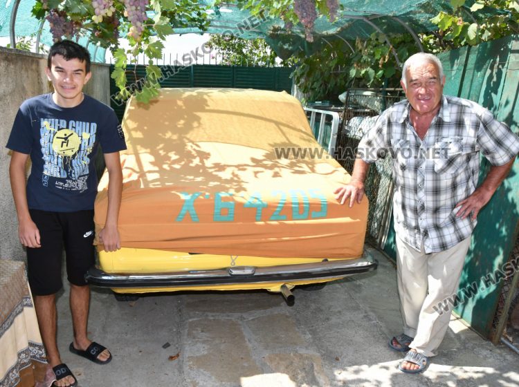 Сава и дядо му