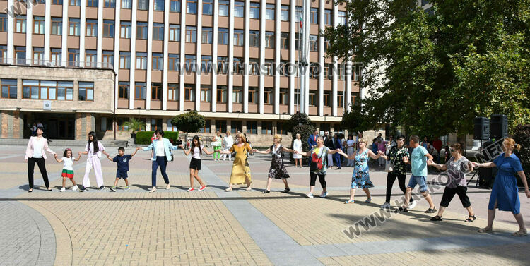 Хасково чества 140 години от Съединението на България с тържествена церемония