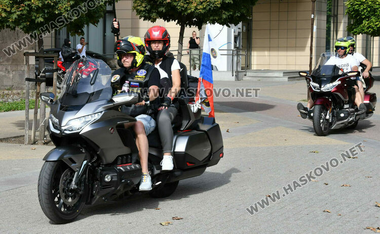 Мото-туристи от цяла Европа с пъстър „Парад на нациите“ в Хасково