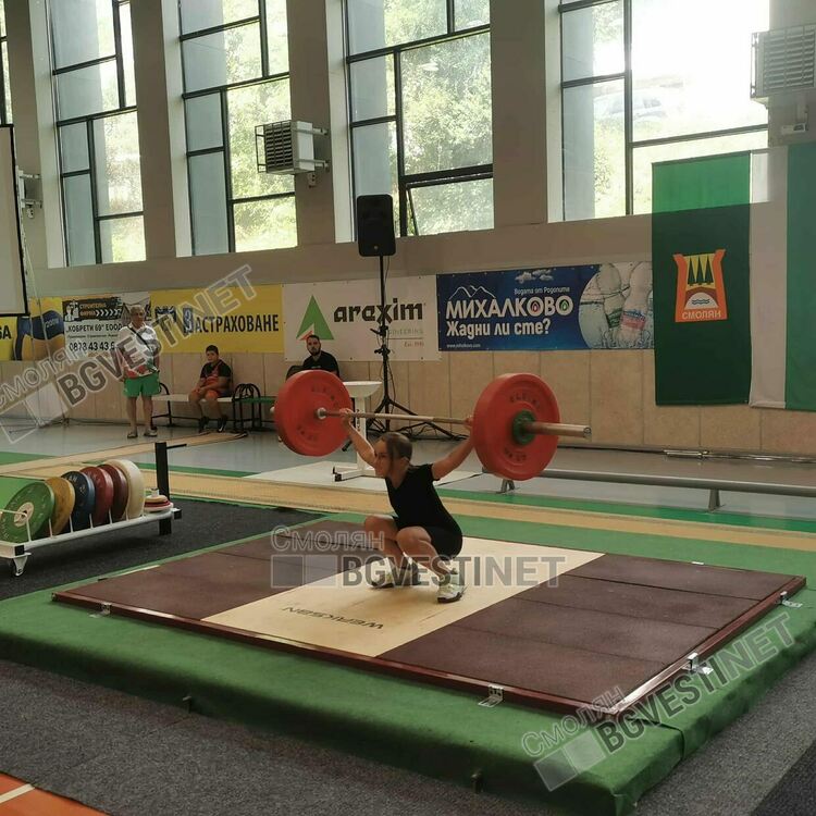 Паметен турнир в Смолян почете Величко Чолаков и събра бивши национали