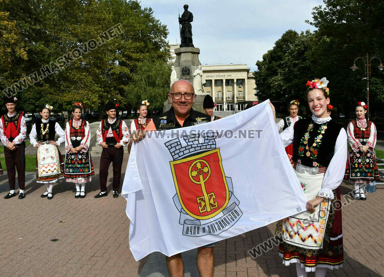 Мото-туристи от цяла Европа с пъстър „Парад на нациите“ в Хасково