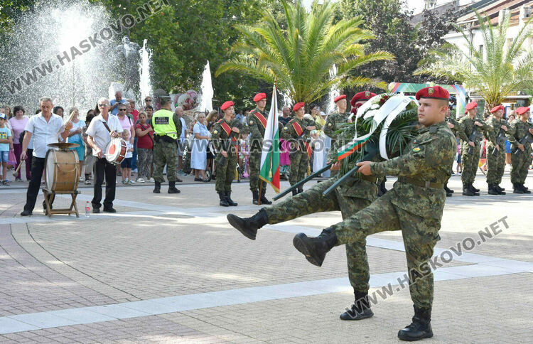 Хасково чества 140 години от Съединението на България с тържествена церемония