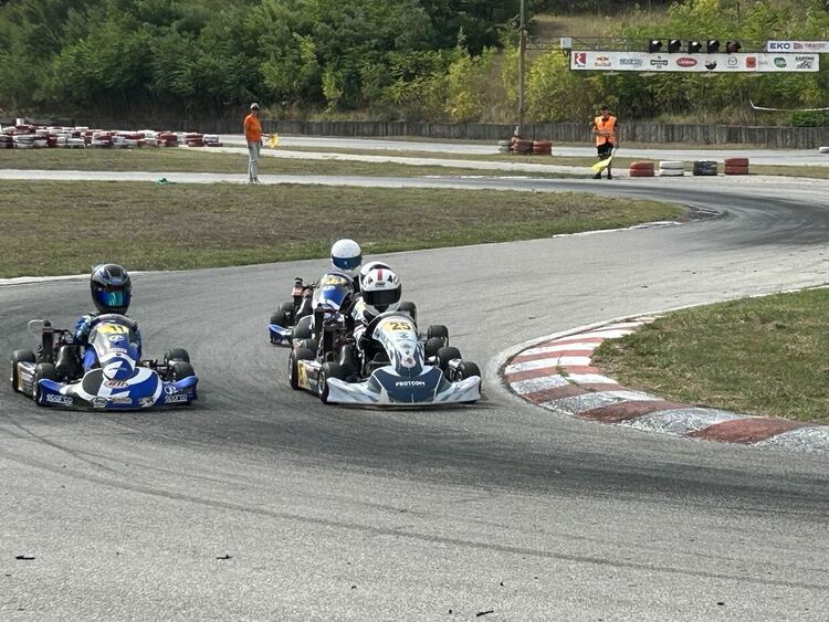 Най-добрите картинг пилоти от България стартираха битката в Хасково