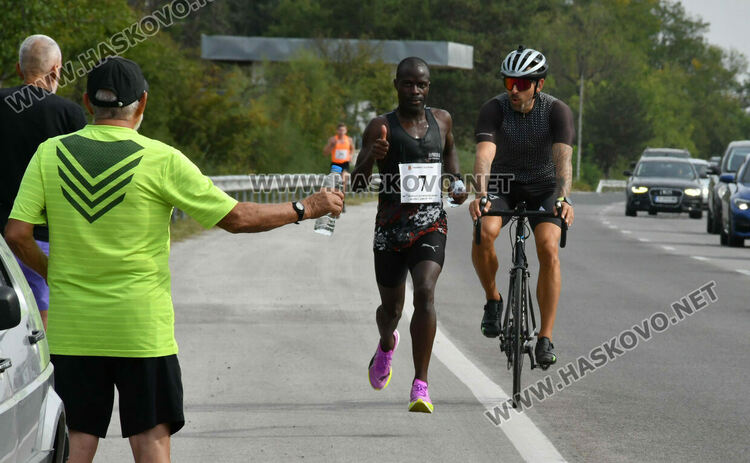 Угандиецът от Варна Исмаил Ссенанджи триумфира в 40-ото издание на кроса “Ванко Дяков”