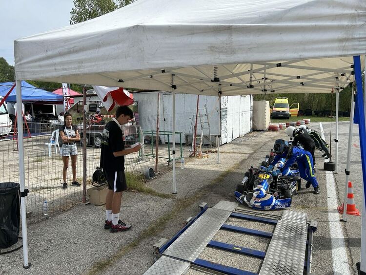 Най-добрите картинг пилоти от България стартираха битката в Хасково