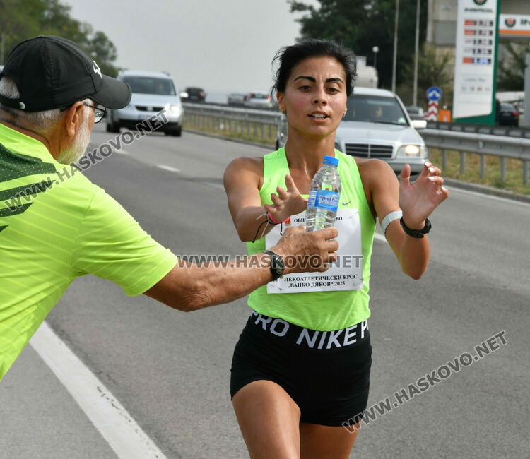 Угандиецът от Варна Исмаил Ссенанджи триумфира в 40-ото издание на кроса “Ванко Дяков”