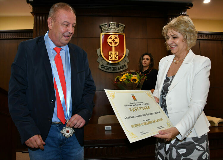 Баскетболният ас на Хасково Станислав Станков - Шошо вече е почетен гражданин