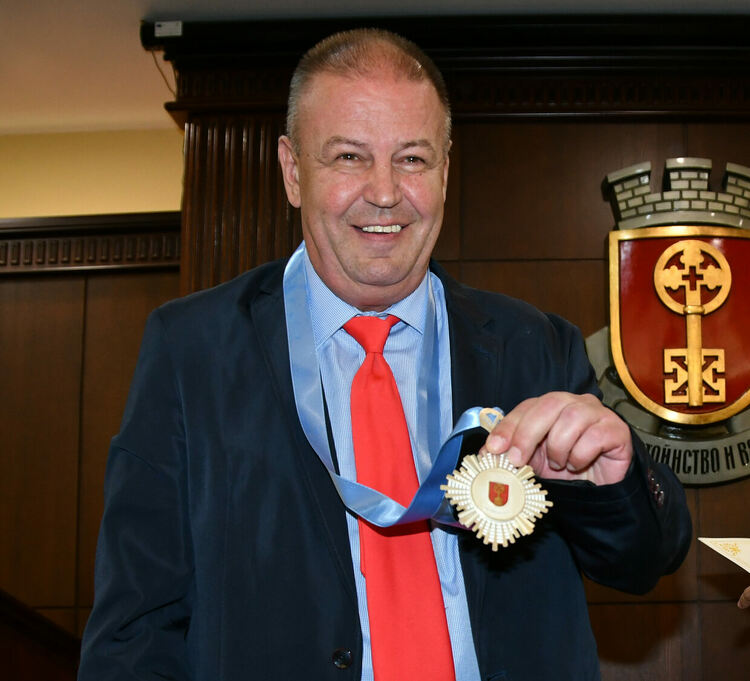 Баскетболният ас на Хасково Станислав Станков - Шошо вече е почетен гражданин