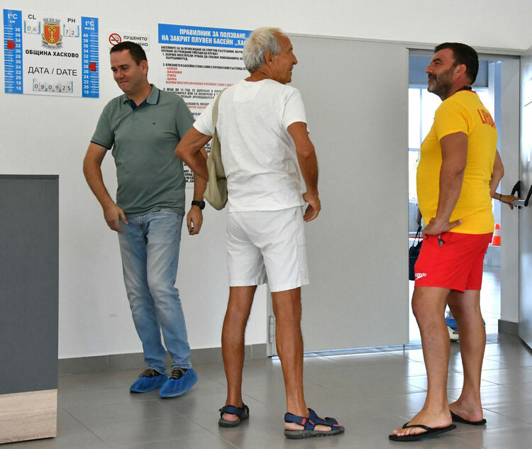 Любители от 11 до 82 години се включиха в първия маратон „Хасково плува“