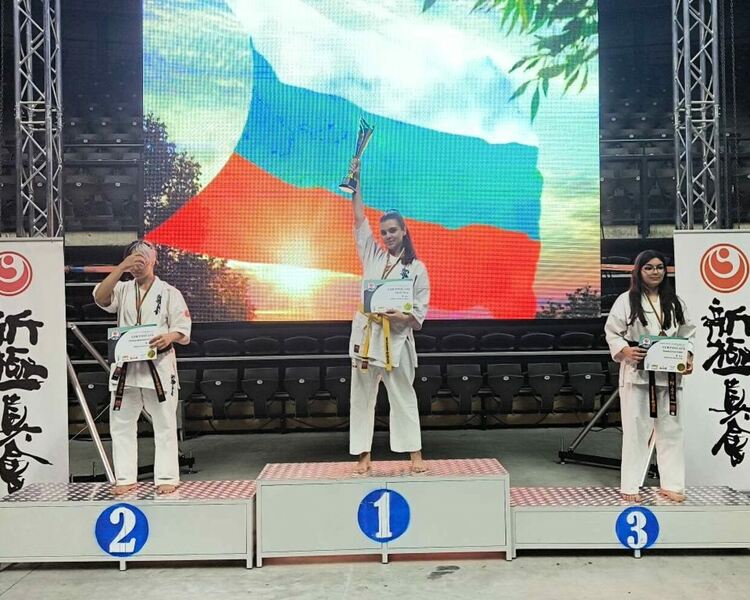 Асеновградчанка стана балкански шампион по карате шинкиокушин