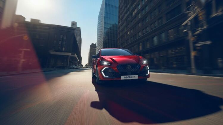 Renault Clio се завръща обновен и още по-модерен