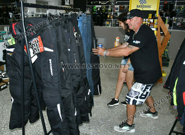 Първият магазин за мотоциклети и аксесоари „Alfa Moto“ официално отвори врати в Хасково