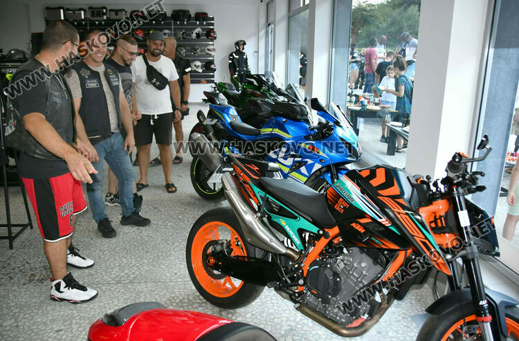 Първият магазин за мотоциклети и аксесоари „Alfa Moto“ официално отвори врати в Хасково