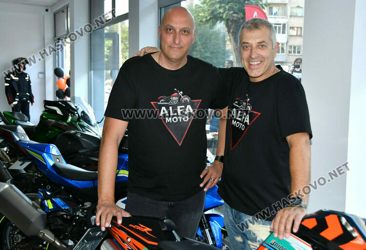 Първият магазин за мотоциклети и аксесоари „Alfa Moto“ официално отвори врати в Хасково