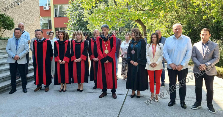 С 93 първокурсници стартира новата учебна година във филиала на Тракийския университет в Хасково